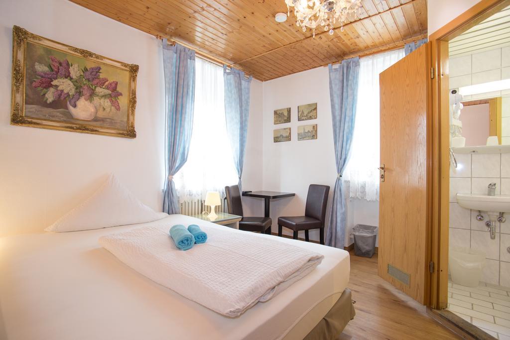 מינכן Hotel Moosbichl מראה חיצוני תמונה