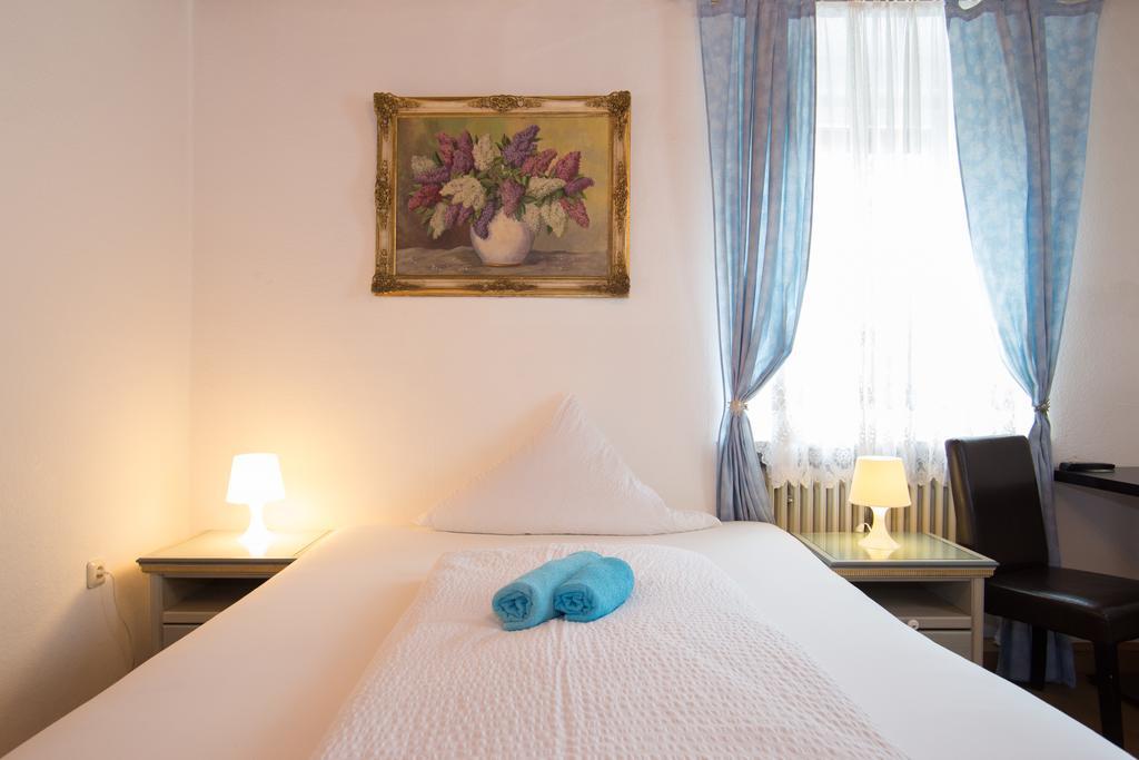 מינכן Hotel Moosbichl מראה חיצוני תמונה