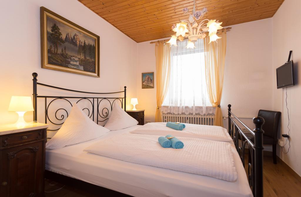 מינכן Hotel Moosbichl מראה חיצוני תמונה